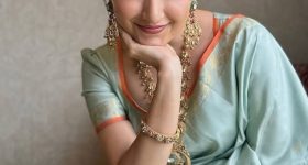 Ashika Ranganath : చీరలో వయ్యారాలు వలకబోస్తున్న ఆషిక.. మతిపోవడం ఖాయం..