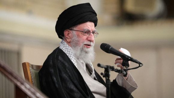 Ayatollah Ali Khamenei: ఖమేనీ యుగం ముగింపు.. ఇరాన్ భవిష్యత్తును శాసించే కొత్త సుప్రీం లీడర్ ఎవరు?
