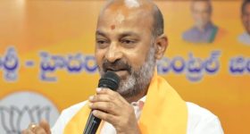 Bandi Sanjay: ఫోన్ ట్యాపింగ్, డ్రగ్స్ కేసులపై కేసీఆర్ కుటుంబాన్ని అరెస్ట్ చేసే దమ్ముందా?.. రేవంత్‌కు బండి సంజ‌య్ సవాల్