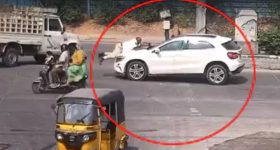 Curd Facepack: పెరుగుతో ఇలా హెయిర్ ప్యాక్ వేసుకుంటే బ్యూటీ పార్లర్‌కు వెళ్లాల్సిన అవసరం లేదు