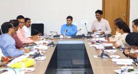 Collector Anurag Jayanthi:  రైతులకు ఎలాంటి ఇబ్బందులు లేకుండా  ధాన్యం కొనుగోలు చేపట్టాలి : కలెక్టర్ అనురాగ్ జయంతి