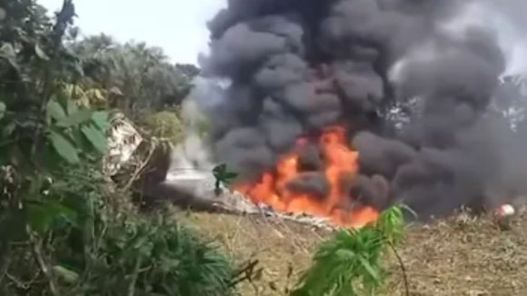 Plane Crash in Colombia: ఘోర విమాన ప్రమాదం.. ఎయిర్ ఫోర్స్ విమానం కుప్పకూలి 100 మంది మృతి?