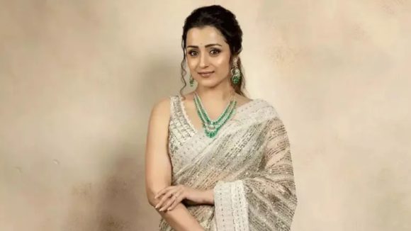 Trisha: దూరమైతే మనసు ముక్కలైపోతుంది.. కానీ ఏం చేయగలుగుతాం.. త్రిష షాకింగ్ వ్యాఖ్యలు!