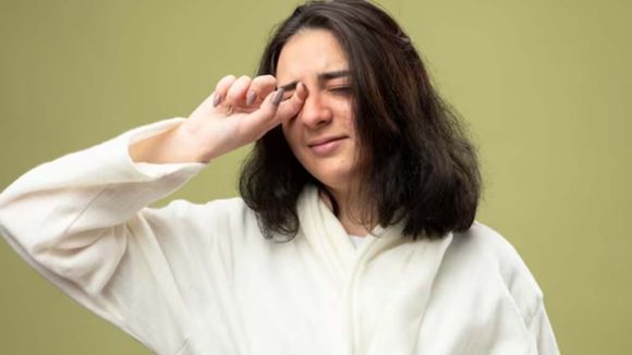 Rubbing Eyes: కళ్ళు నలుపుకుంటే ఎందుకు హాయిగా ఉంటుంది? దీని వెనక ఉన్న అసలు రహస్యం ఇదే!