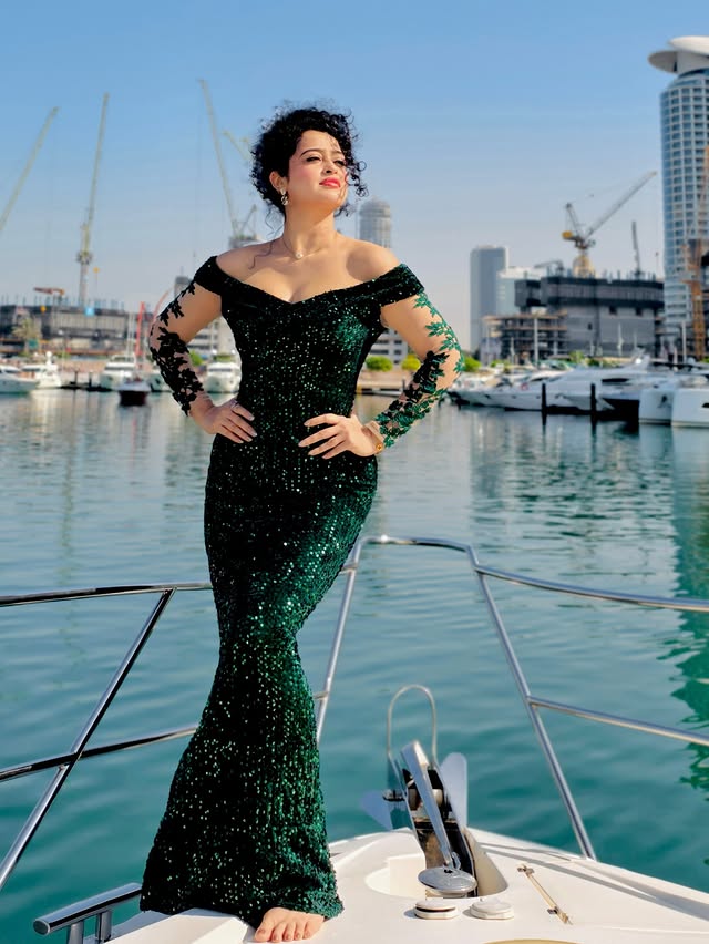 Apsara Rani photo Gallery