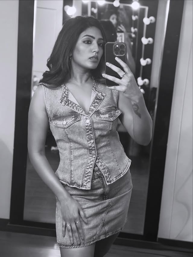 Eesha Rebba Photo Gallery