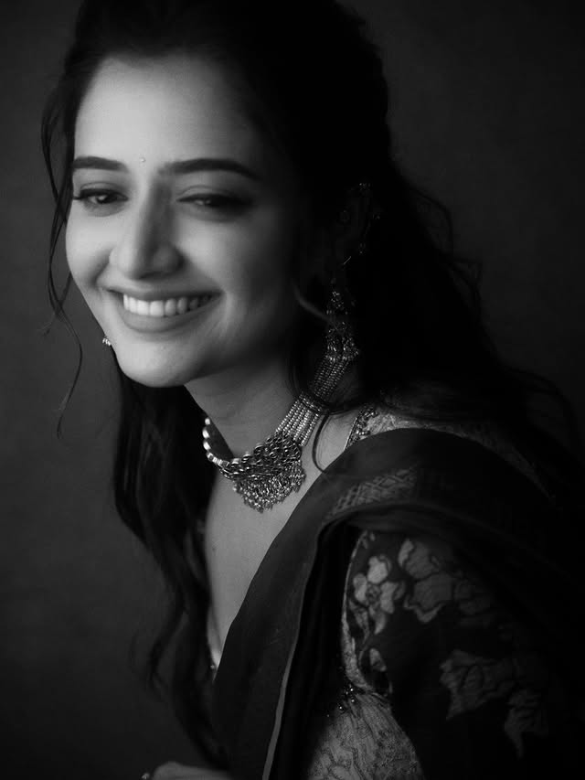 Ashika Ranganath Photo Gallery