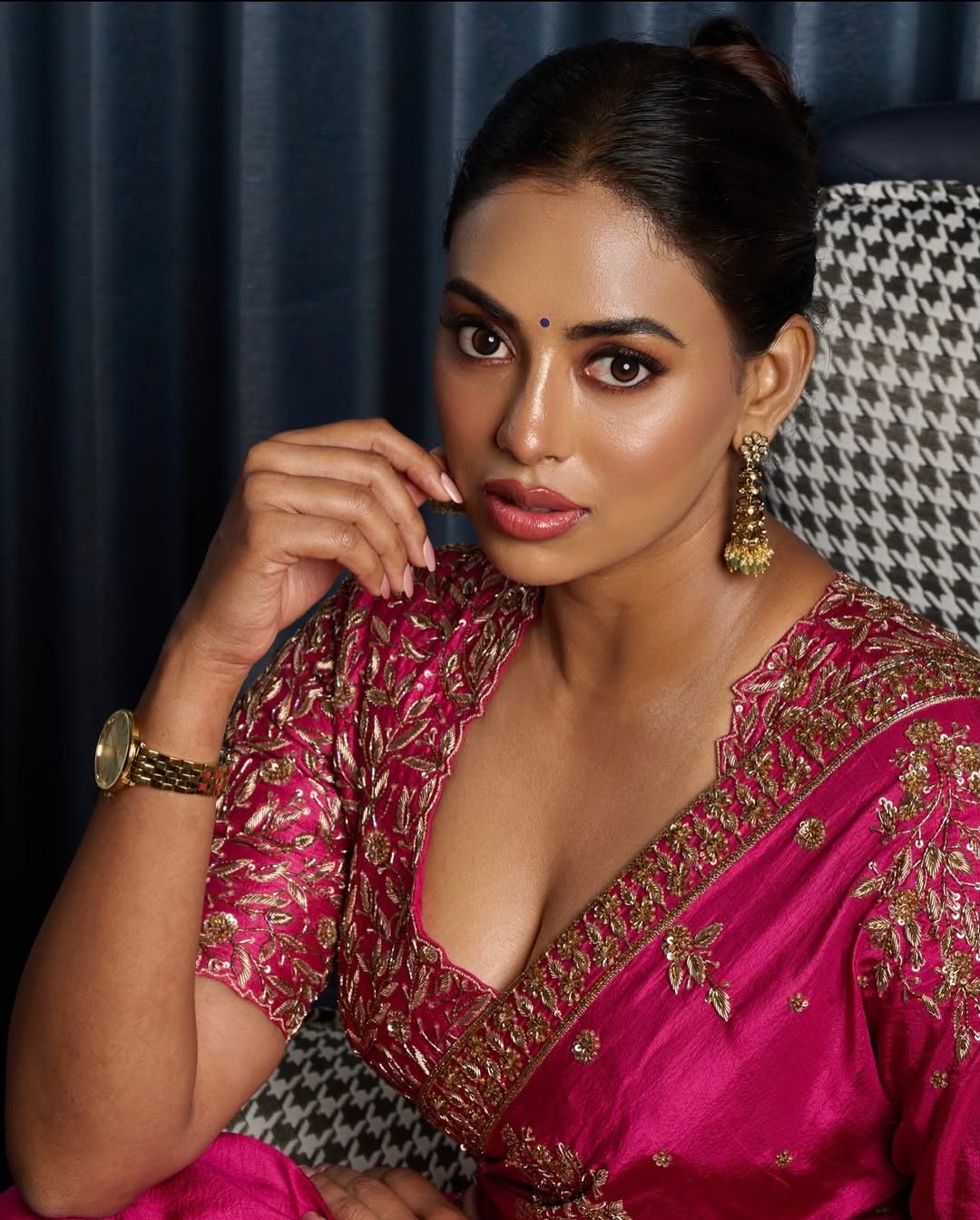 Kamakshi Bhasharla photo Gallery