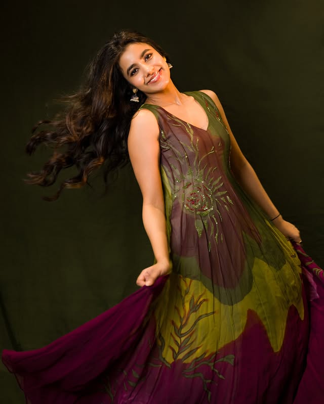 Shivani Nagaram photo Gallery