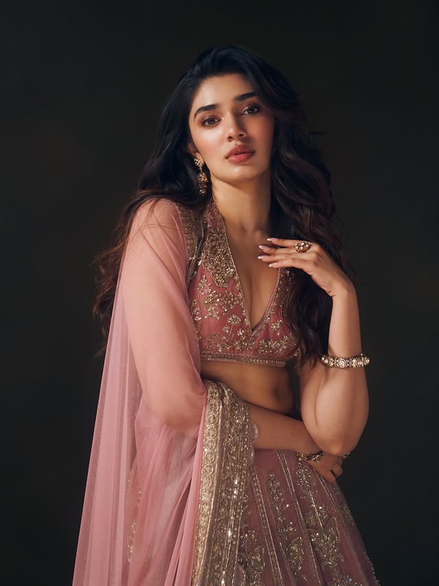 Krithi Shetty (Source /instagram) Krithi Shetty Photo Gallery