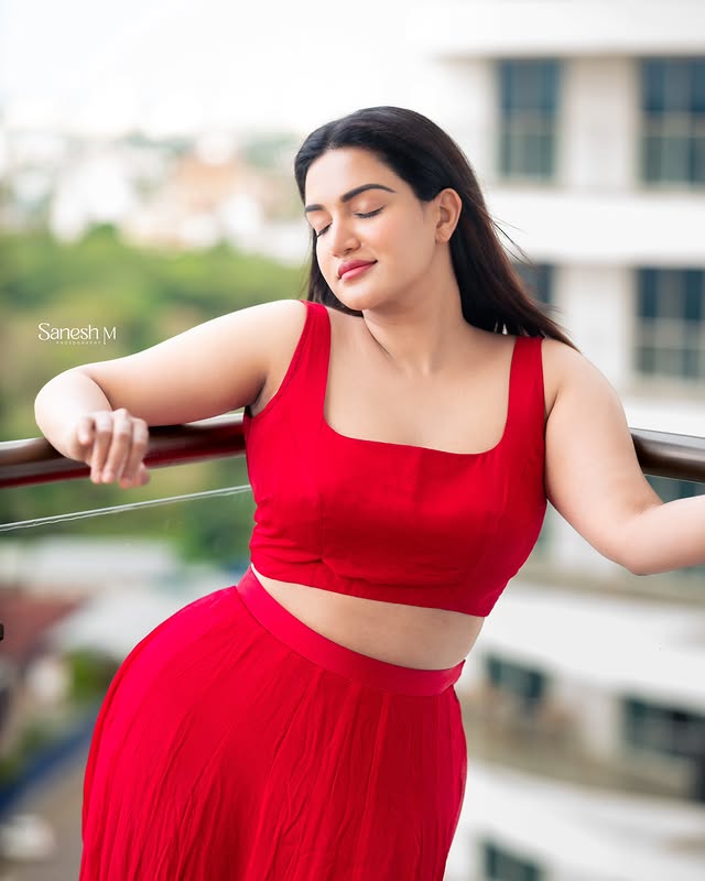 Honey Rose photo Gallery