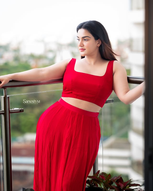 Honey Rose photo Gallery