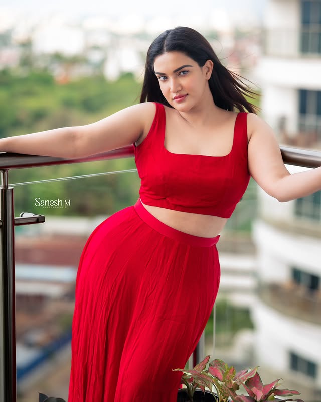 Honey Rose photo Gallery