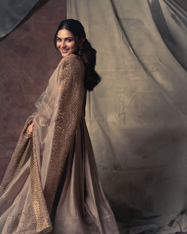 Kayadu lohar Photo Gallery