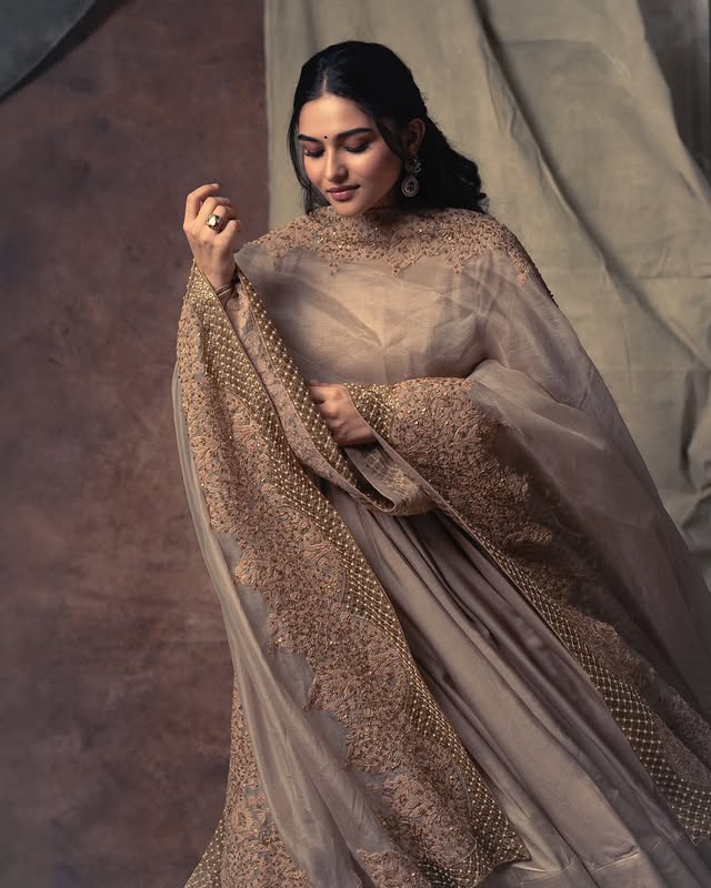 Kayadu lohar Photo Gallery