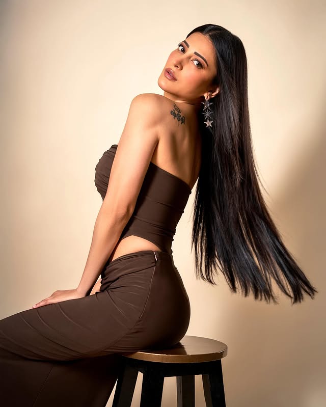 Shruthi Haasan photo Gallery