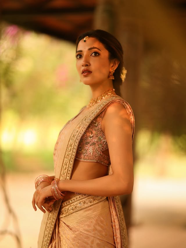 Nehashetty  Photo Gallery