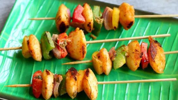 Idli Tikka Recipe Telugu: ఇడ్లీతో అదిరిపోయే వెరైటీ, ఇడ్లీ టిక్కా విత్ సాంబార్.. ఒక్కసారి తింటే వదిలిపెట్టరు !