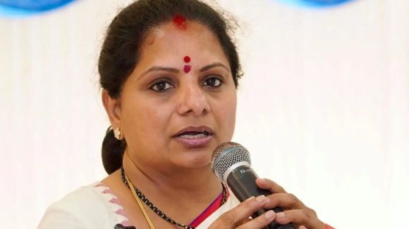 Kavitha : బీఆర్ఎస్ భుజం మీద కాంగ్రెస్ తుపాకీ..ఇదెక్కడి విడ్డూరం!