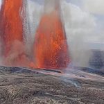 Kilauea Volcano: వేయి అడుగుల ఎత్తుకు ఎగిసిన లావా..  నిప్పులు చిమ్మిన అగ్నిపర్వతం