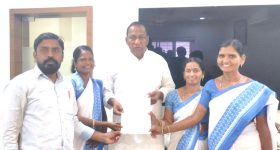Medchal News: ఆశా వర్కర్ల సమస్యలు పరిష్కరించాలి.. ఎమ్మెల్యే మల్లారెడ్డికి సిఐటియు వినతి