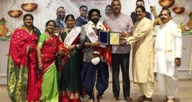 మలేషియాలో 'మన్యం ధీరుడు' చిత్రానికి అవార్డ్.. ఆర్.వి.వి.సత్యనారాయణకు ఉగాది పురస్కారం..