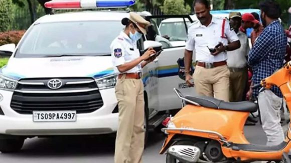 Hyderabad: హైదరాబాద్‌లో ట్రాఫిక్ పోలీసుల స్పెషల్ డ్రైవ్.. లైసెన్స్ లేకపోతే కటకటాలే!