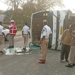 Bus Accident: బాచుపల్లిలో ఘోర ప్రమాదం.. బోల్తా పడిన ప్రైవేట్ మినీ బస్సు.. స్పాట్‌లో 10 మంది ఫార్మా ఉద్యోగులు