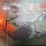 Road Accident: హైదరాబాద్‌లో ఘోర ప్రమాదం.. లారీని, డివైడర్‌ను ఢీకొట్టి పూర్తిగా దగ్ధమైన కారు.. స్పాట్‌లో