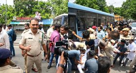Mallareddy: రేవంత్ రెడ్డి తోపు లీడర్.. మేమిద్దరం అన్నదమ్ములం, మల్లారెడ్డి పొగడ్తలు
