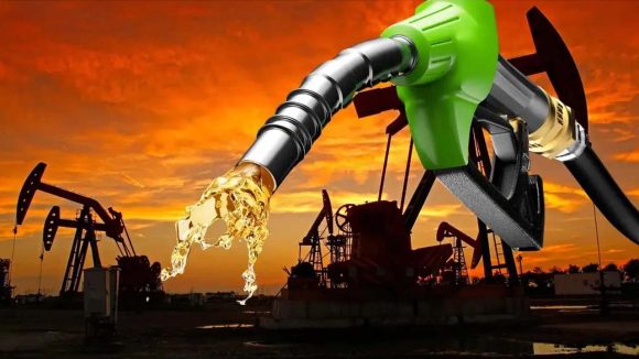 Petrol Diesel Price Hike: అర్ధరాత్రి బాంబు పేల్చిన శ్రీలంక.. భారీగా పెరిగిన పెట్రోల్, డీజిల్ ధరలు.. పాక్ బాటలోనే లంక!