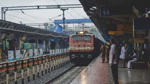 Railway Rules: ఏప్రిల్ 1 నుంచి రైల్వే కొత్త నిబంధనలు.. దళారులకు ఇక చుక్కలే!
