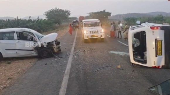 Road Accident: మార్కాపురం జిల్లాలో ఘోర‌ రోడ్డు ప్రమాదం.. ఎదురెదురుగా రెండు కార్లు ఢీ.. స్పాట్ లో న‌లుగురు
