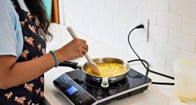 Best Induction Stoves: వంట గ్యాస్ సిలిండర్ కంటే ఇండక్షన్ స్టవ్‌ కొనడం బెటర్.. ఆన్‌లైన్‌లో బెస్ట్ ఆప్షన్స్ ఇవే