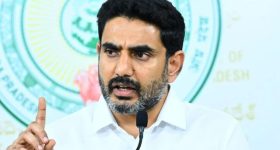 Divya Bharathi: నడుము వయ్యారాలతో చక్కిలిగింతలు పెడుతున్న దివ్యభారతి!