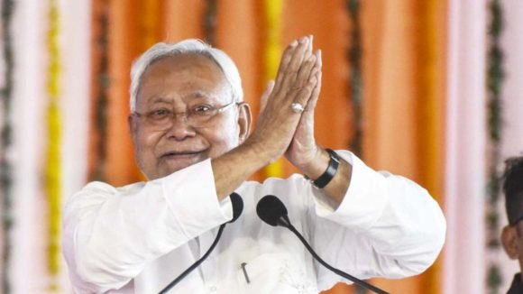 Nitish Kumar: బిహార్ రాజకీయాల్లో బిగ్ ట్విస్ట్.. త్వరలో సీఎం పదవికి నితీష్ కుమార్ రాజీనామా?