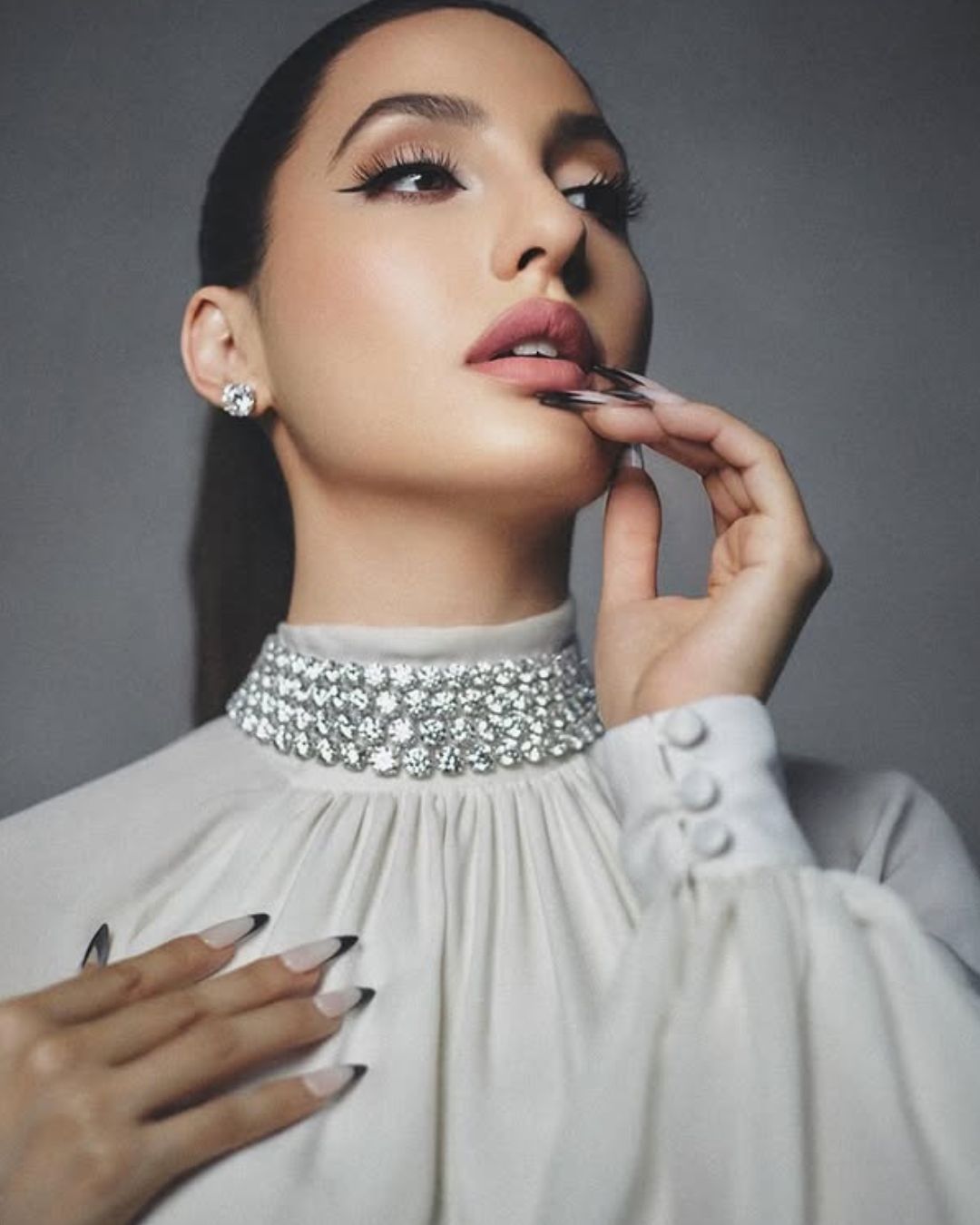 NoraFatehi : అబ్బా.. నోరాను చూస్తే మతిపోవాల్సిందే… ఎంత అందంగా ఉందో…