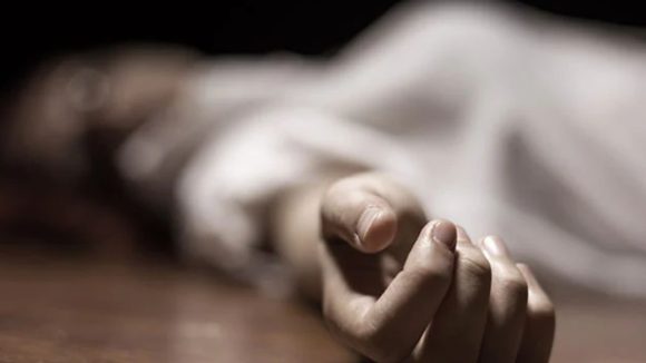 Ramadugu Murder Case: పెళ్లి జరగాల్సిన ఇంట తల్లి దారుణ హత్య.. గొంతు కోసి చంపిన దుండగులు