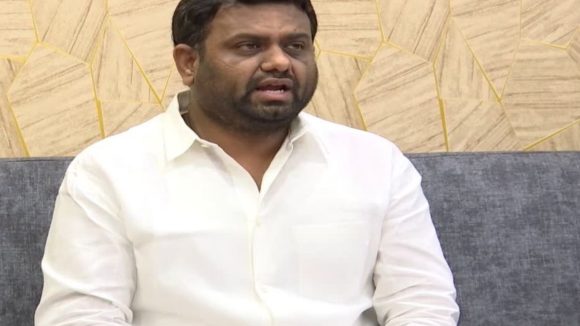 Pilot Rohit Reddy: రోహిత్ రెడ్డి ఫామ్‌హౌస్ కేసులో కొనసాగుతున్న సిట్ విచారణ.. రేపు నిందితుల కస్టడీపై తీర్పు