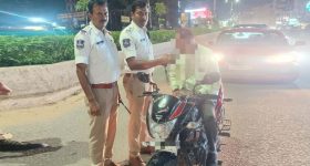 Drunk Driving: పీకల దాకా ఫుల్లుగా తాగారు.. దొరికిపోయారు..!