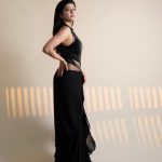 Pranitha Subhash: నలుపు చీరలో మేనిఛాయతో చెమటలు పట్టిస్తున్న ప్రణీత సుభాష్!
