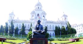 Illu Illalu Pillalu Today Episode: నిజం చెప్పేసిన అమూల్య.. నోరువిప్పిన ప్రేమ.. రామరాజు ఇంటికి తిరిగివచ్చిన అమూల్య..