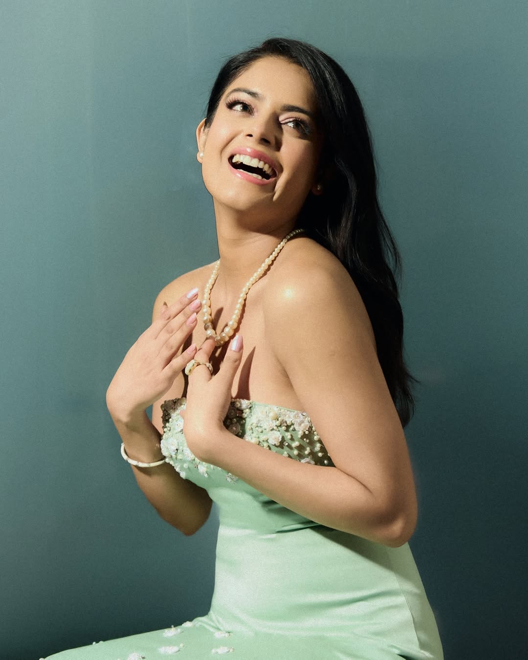Actress Riddhi Kumar Photo Gallery
