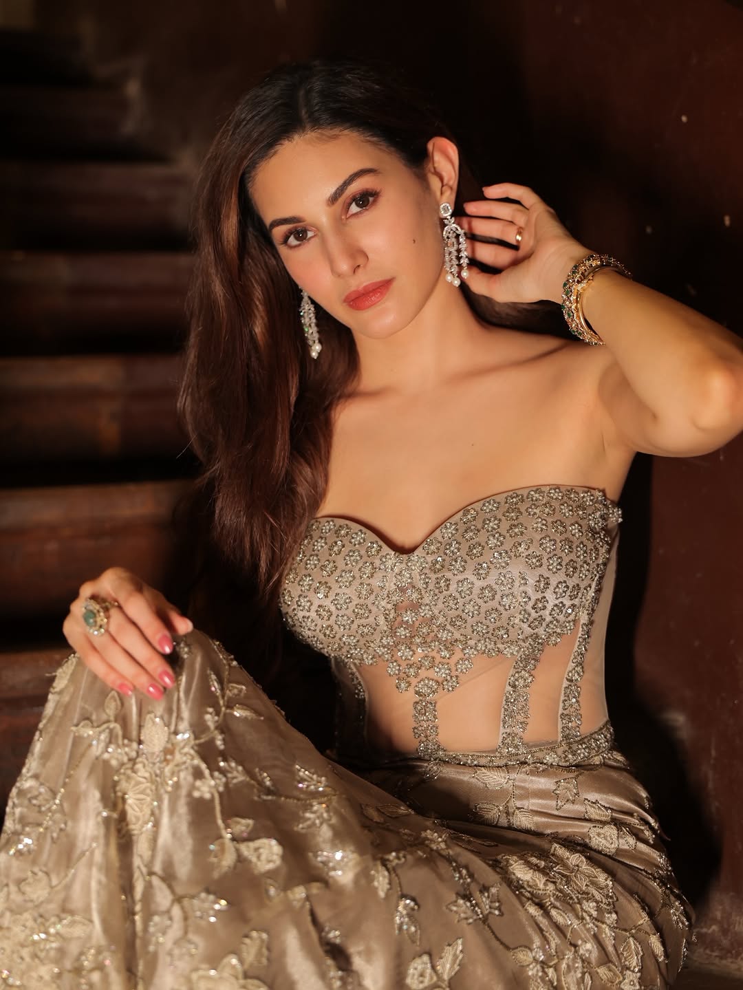Actress Amyra dastur Photo Gallery