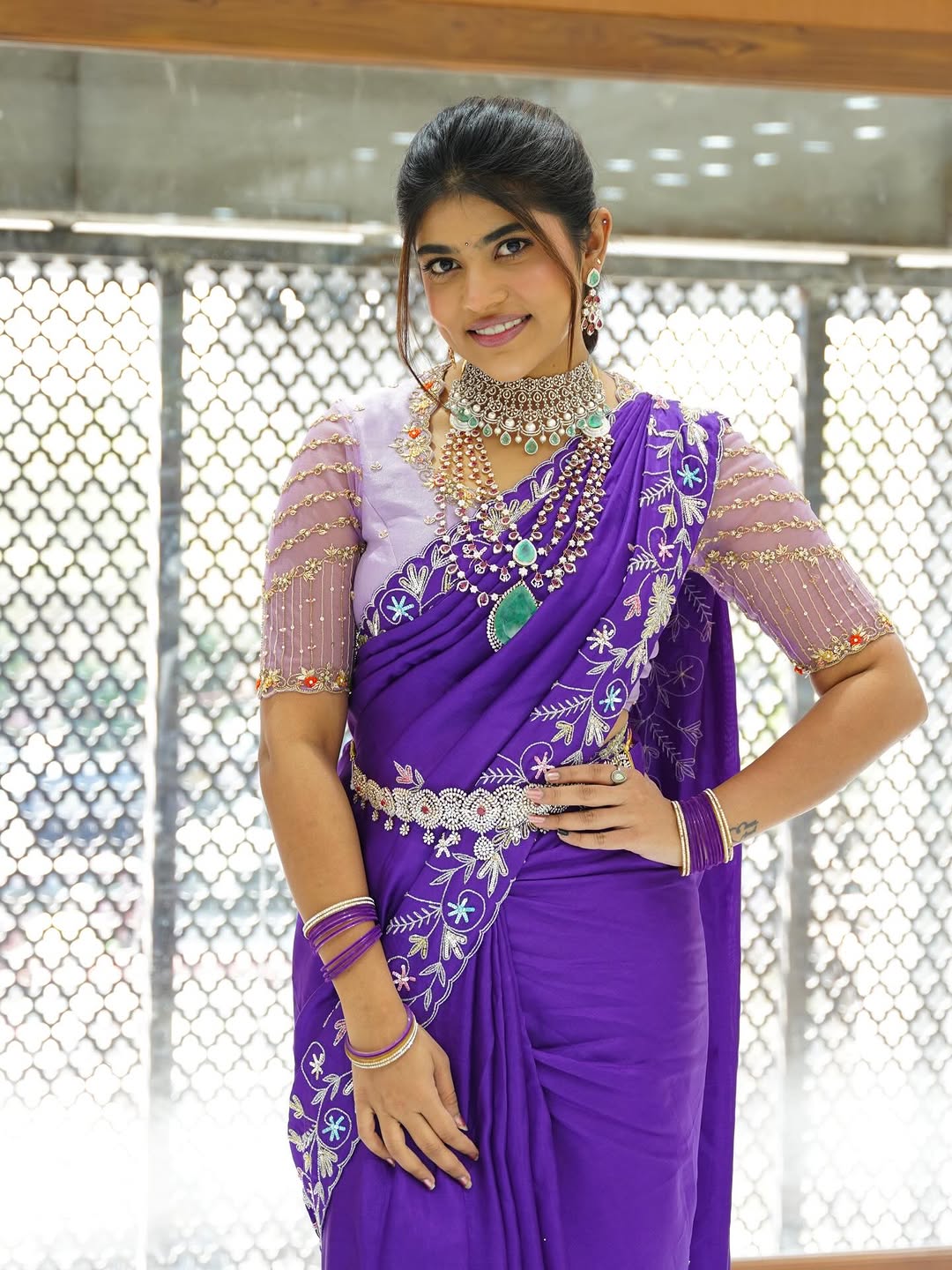 Actress Rithu Chowdary Photo Gallery