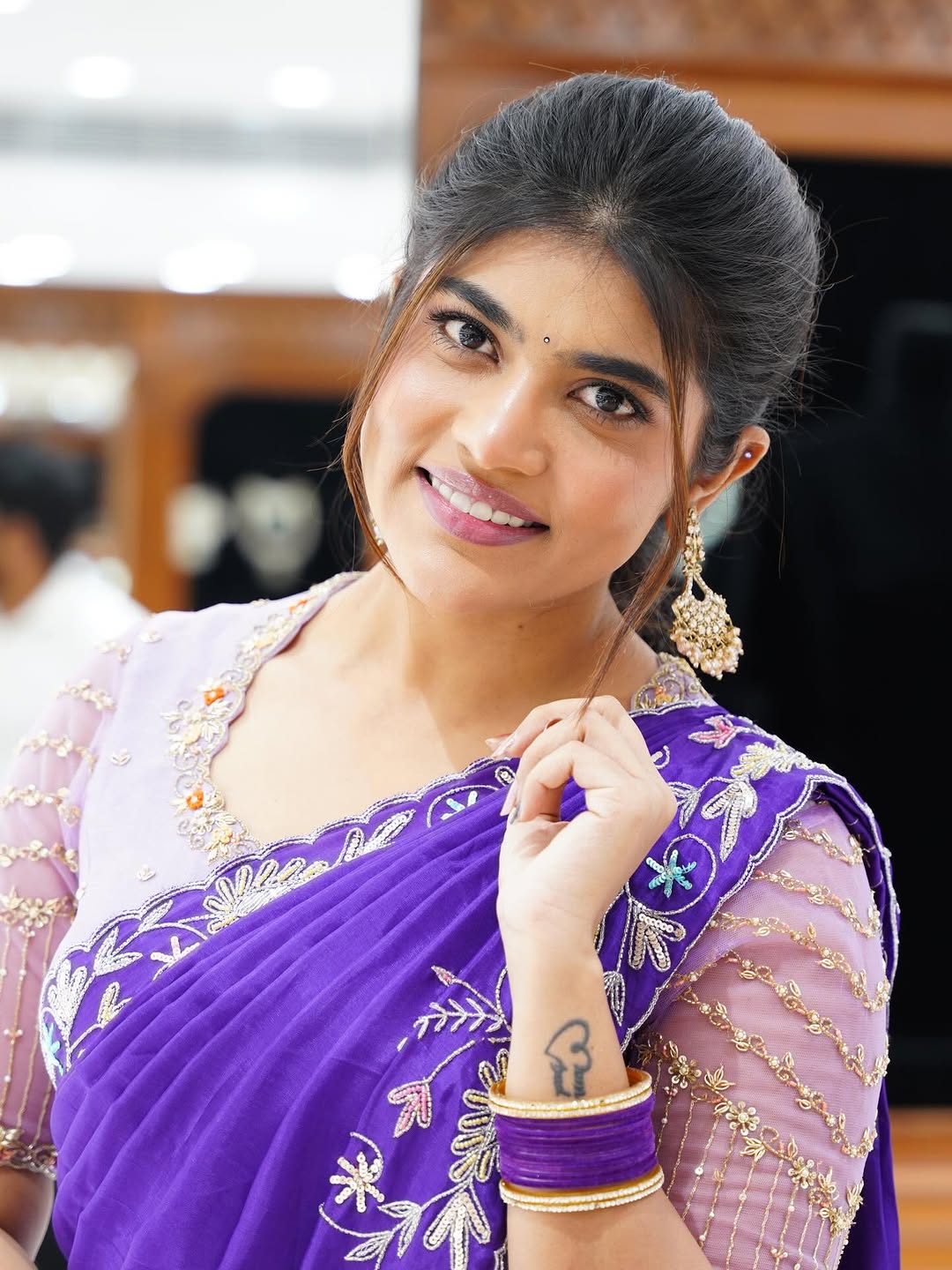 Actress Rithu Chowdary Photo Gallery