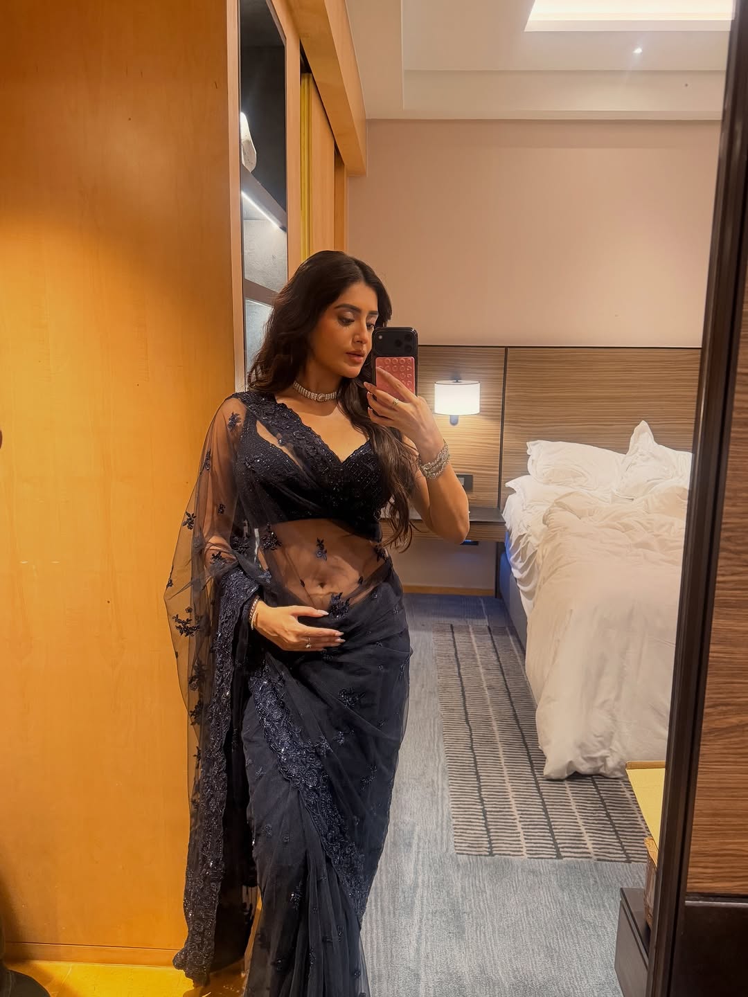 Rashi Singh (Image Credit: Instagram) Actress Rashi Singh Photo Gallery