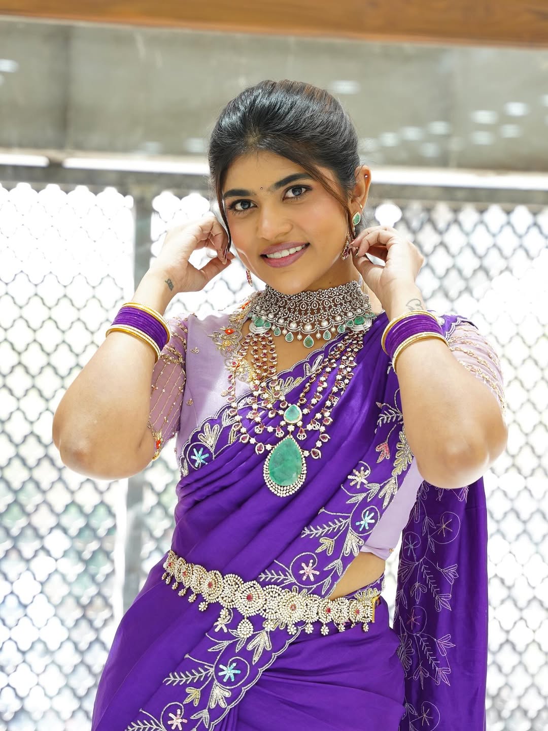 Actress Rithu Chowdary Photo Gallery