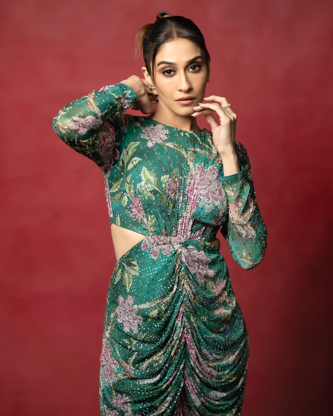 Actress Regina Cassandra Photo Gallery