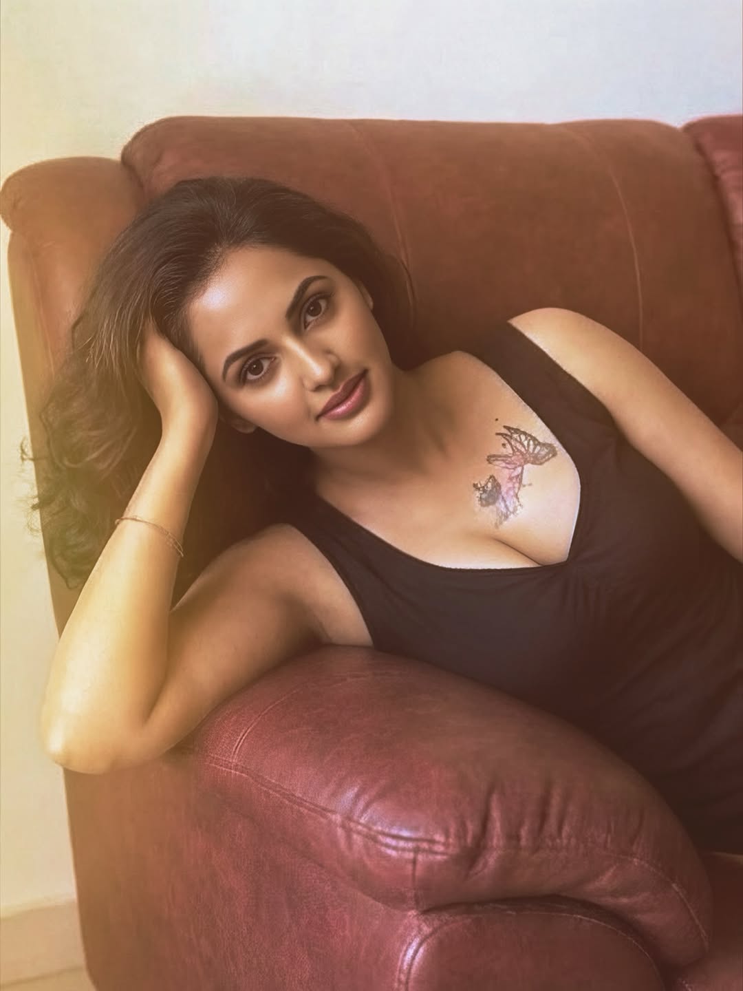 Jyoti Poorvaj (Image Credit: Instagram) Actress Jyoti Poorvaj Photo Gallery